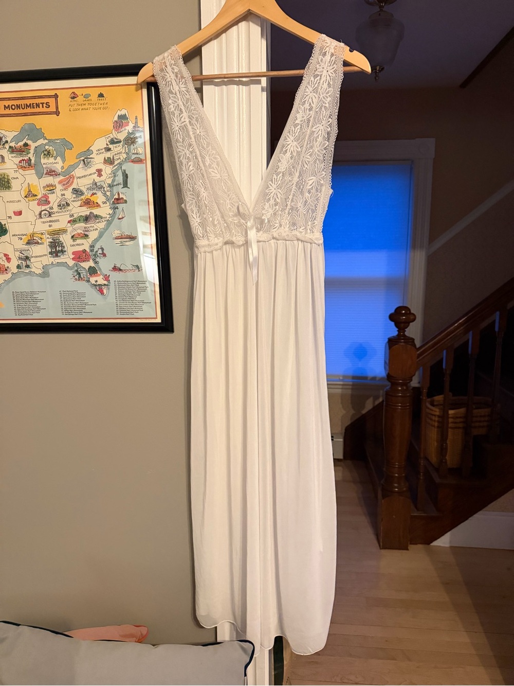 White Lace Bodice Sleeveless Maxi Dress